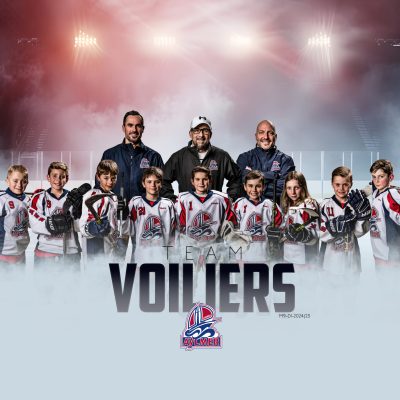 Les Voiliers youth hockey team posing proudly on ice rink for the 2024–2025 season.